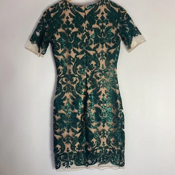 Dress the Population green sequin short sleeve dress XS Dress the Population green sequin short sleeve dress XS